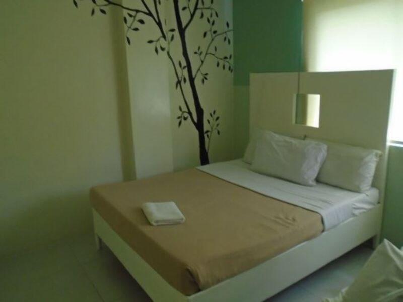 Empire Suites Hotel Puerto Princesa Exteriör bild
