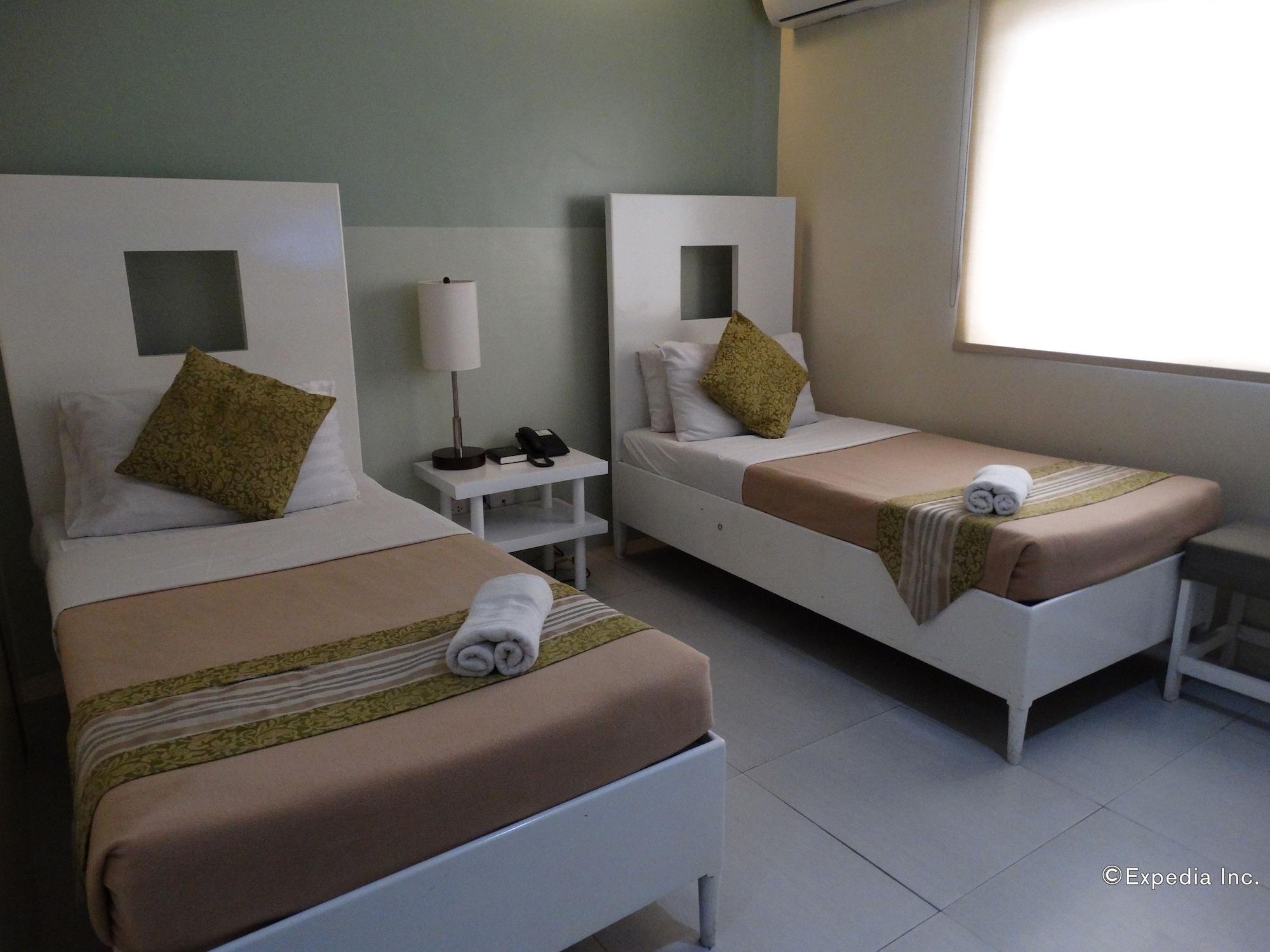 Empire Suites Hotel Puerto Princesa Exteriör bild