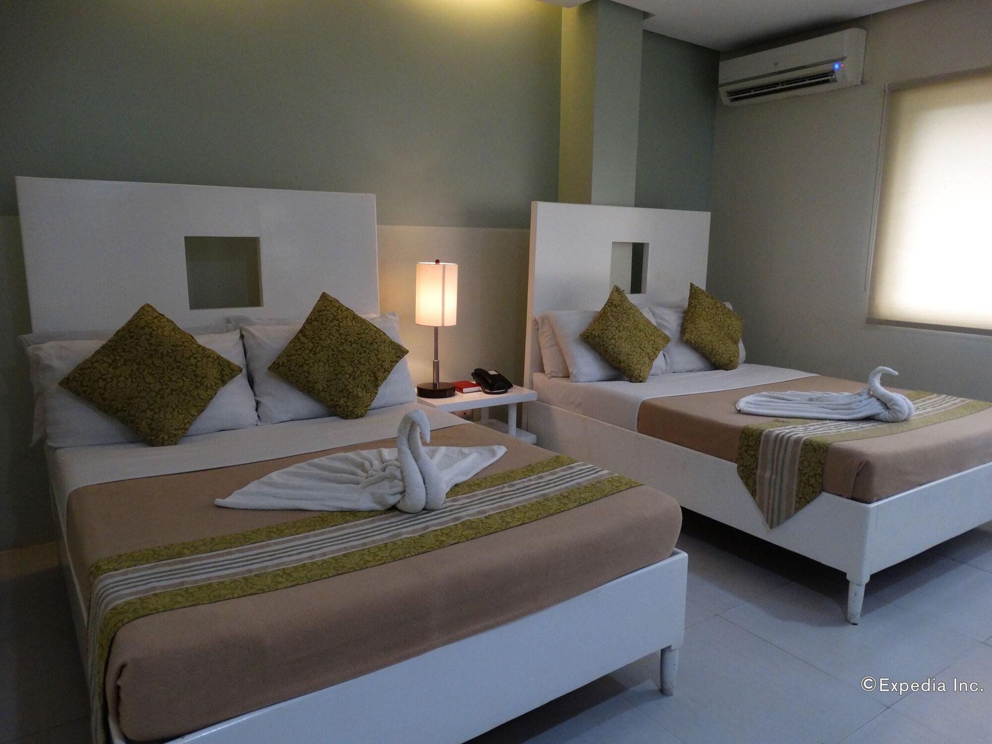 Empire Suites Hotel Puerto Princesa Exteriör bild