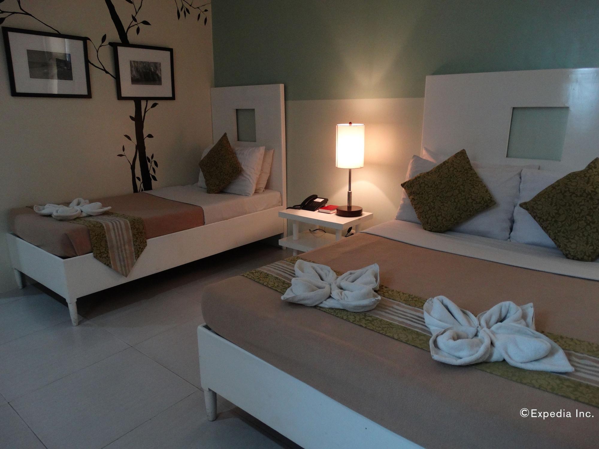 Empire Suites Hotel Puerto Princesa Exteriör bild