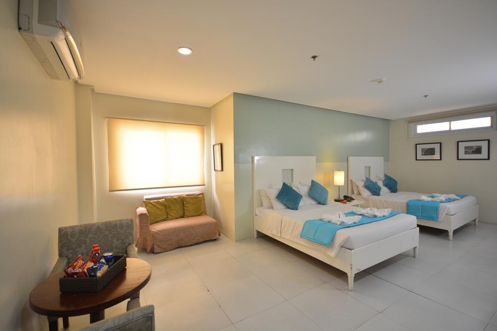 Empire Suites Hotel Puerto Princesa Exteriör bild