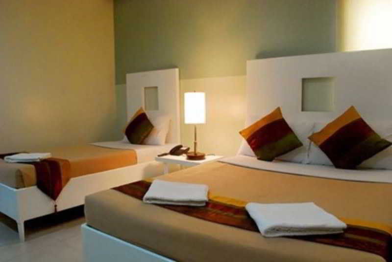 Empire Suites Hotel Puerto Princesa Exteriör bild